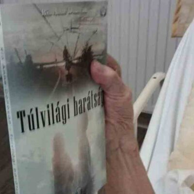 Szeretet - Írók és Olvasók