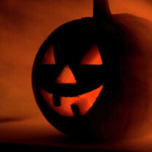Írjunk novellát Halloween alkalmából csoport logója